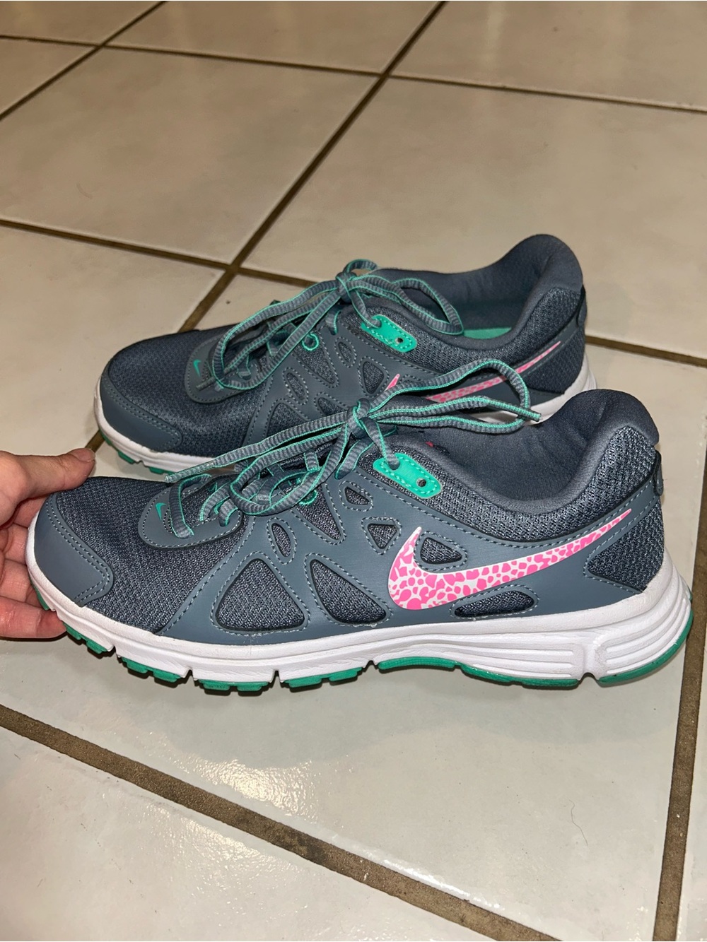 Nike Tennis Shoes